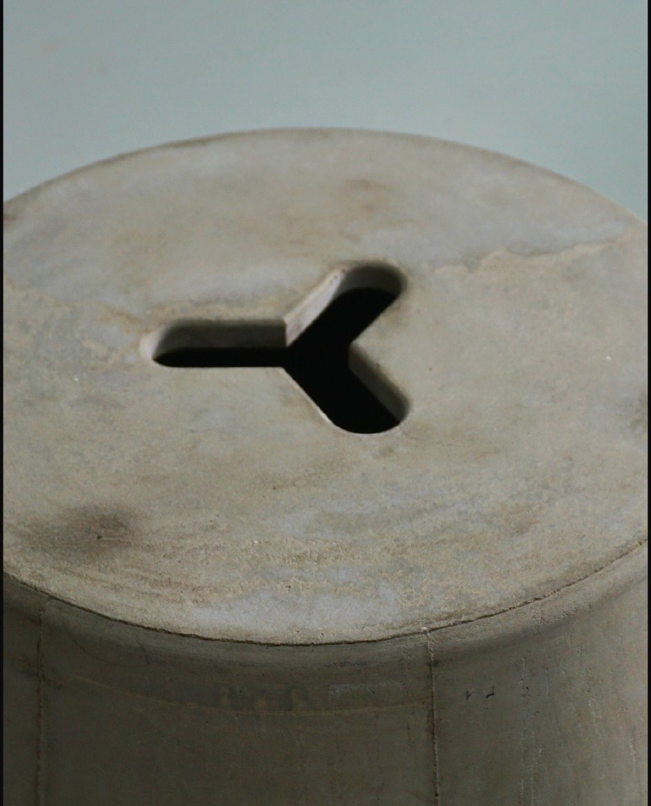 CeeBee — concrete cone with Y-shaped interface cutout